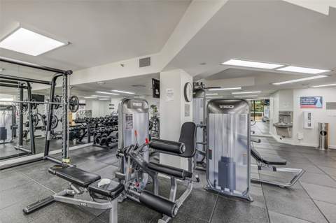 20185 E Country Club Dr 302, Aventura FL - photo 22 of 40