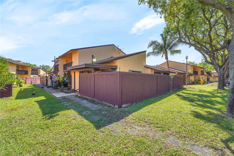 2 bedroom Condominium at 6671 SW 137th Ct 7-A, Oda Homes Condo, Miami — photo 2