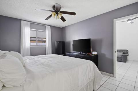 5465 W 27th Lane, Hialeah FL - photo 14 of 28