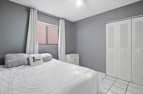 5465 W 27th Lane, Hialeah FL - photo 17 of 28