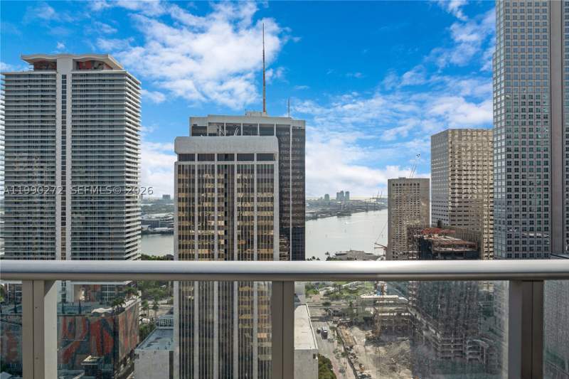 2 bedroom Condominium at 151 SE 1st St 2802, Centro Condo, Miami — photo 3