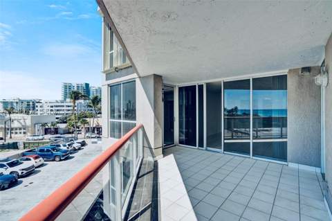 6767 Collins Ave 304, Miami Beach FL - photo 16 of 41