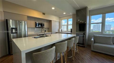 20000 E Country Club Dr 1016, Aventura FL - photo 6 of 34