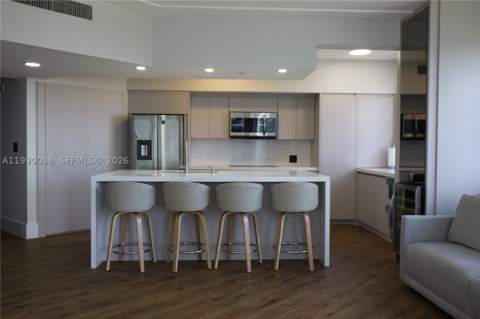20000 E Country Club Dr 1016, Aventura FL - photo 7 of 34