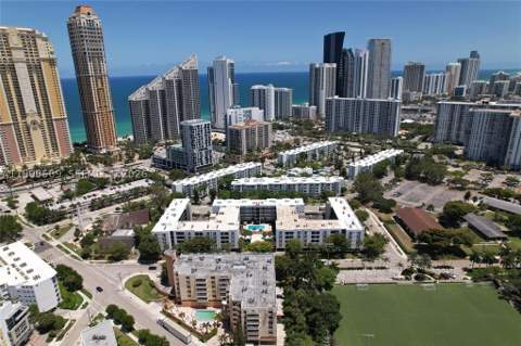 201 178th Dr 423, Sunny Isles Beach FL - photo 24 of 30