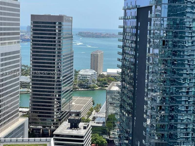 2 bedroom Condominium at 88 SW 7th St 3609, Rise Condo, Miami — photo 2