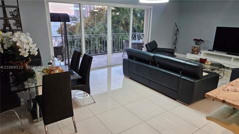 11111 Biscayne Blvd 3F, Miami FL - photo 8 of 22