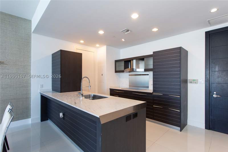 2 bedroom Condominium at 200 Biscayne Blvd Wy 4512, Epic West Condo, Miami — photo 4