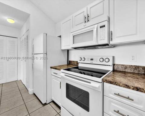 15770 SW 106th Ter 303, Miami FL - photo 10 of 64