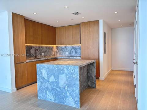 500 Alton Rd 2402, Miami Beach FL - photo 6 of 80
