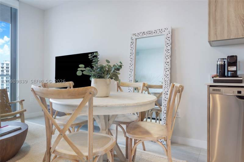1 bedroom Condominium at 3900 Biscayne Blvd N-911, Quadro Condo, Miami — photo 5