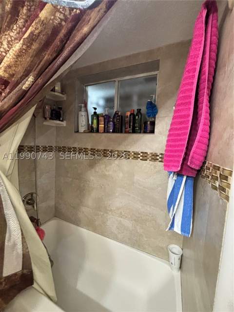 2310 W 74th St 103, Hialeah FL - photo 14 of 18