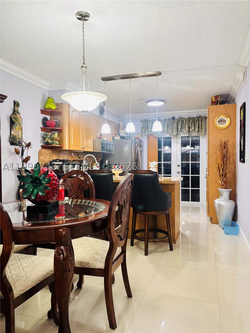 2 bedroom Condominium at 2310 W 74th St 103, Alameda Jardins Condo, Hialeah — photo 3