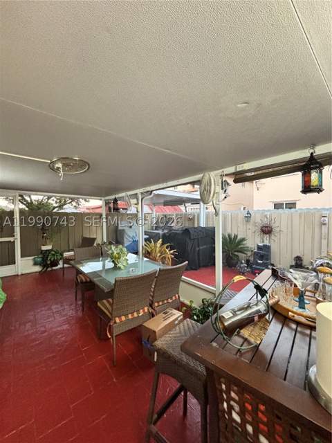 2310 W 74th St 103, Hialeah FL - photo 8 of 18