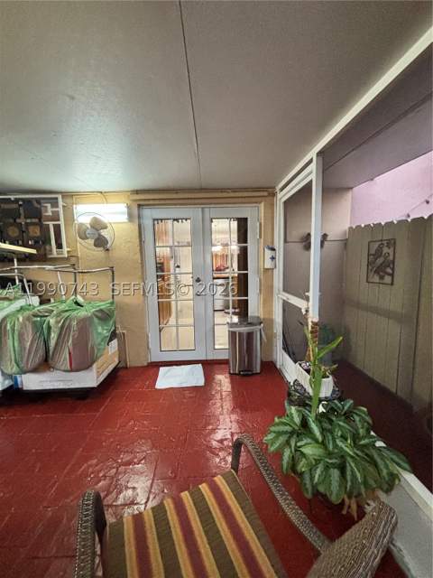 2310 W 74th St 103, Hialeah FL - photo 9 of 18