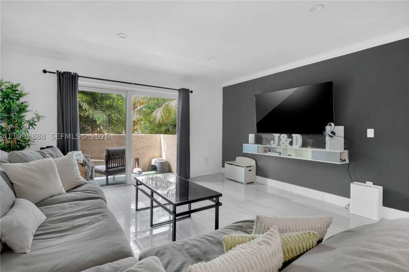 2 bedroom Condominium at 9956 SW 88th St 128-1, Puerta Del Sol Condo, Miami — photo 2