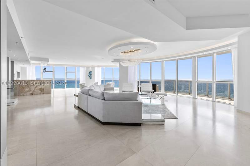 3 bedroom Condominium at 18201 Collins ave 1209, Trump Royale condo, Sunny Isles Beach — photo 4
