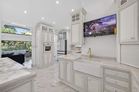 941 NE 119th St, Biscayne Park FL - photo 13 of 118