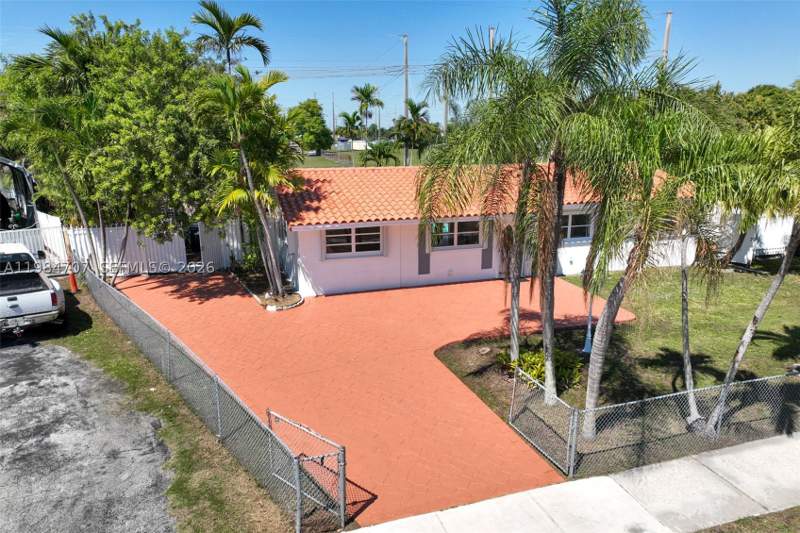 3 bedroom SingleFamilyResidence at 10521 SW 41st Ter, Heftler Homes Sec 1, Miami — photo 5