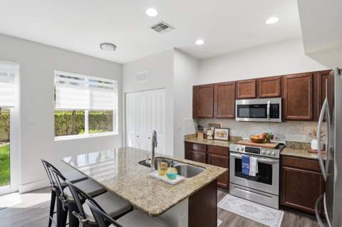 21482 NW 14th Court 21482, Miami Gardens FL - photo 14 of 43