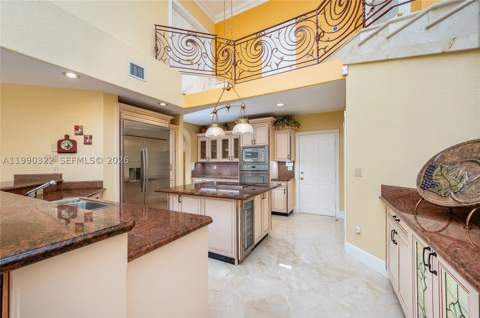 588 Miller Dr, Miami Springs FL - photo 11 of 67