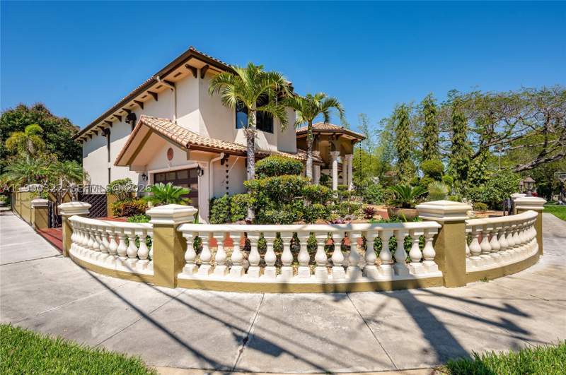 5 bedroom SingleFamilyResidence at 588 Miller Dr, Foust Sub, Miami Springs — photo 5