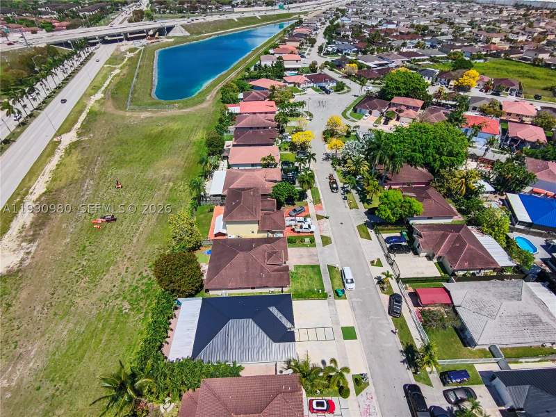 3 bedroom SingleFamilyResidence at 27964 SW 136th Pl, Abel Homes At Cambridge E, Homestead — photo 3