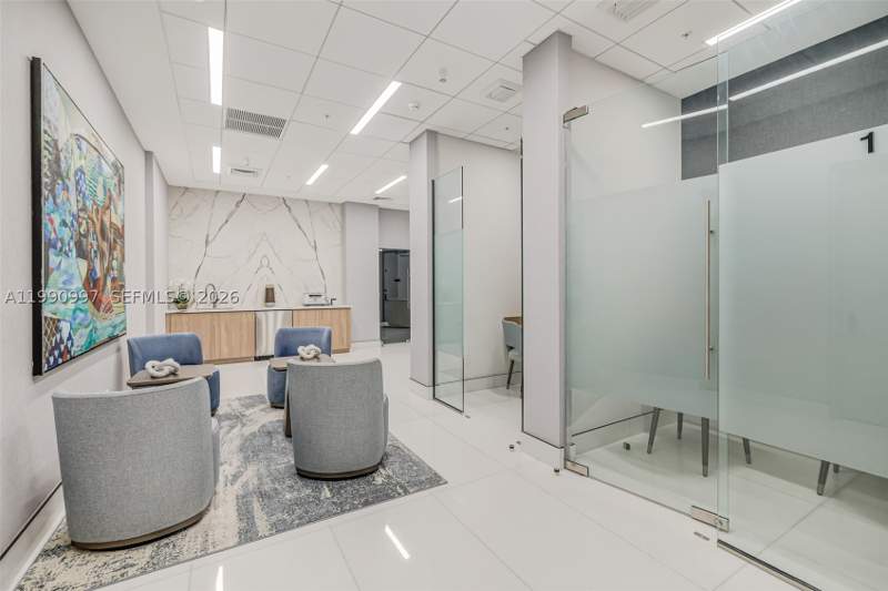 2 bedroom Condominium at 888 Brickell Key Dr 807, One Tequesta Point Condo, Miami — photo 3