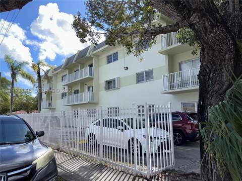 12890 NE 8th Ave 107, North Miami FL - photo 13 of 17