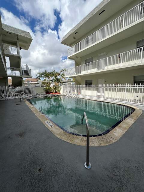12890 NE 8th Ave 107, North Miami FL - photo 9 of 17