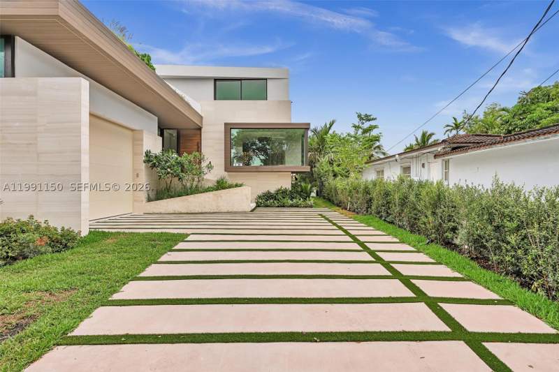 5 bedroom SingleFamilyResidence at 535 N Shore Dr, Normandy Golf Course, Miami Beach — photo 5