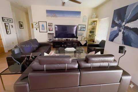 9008 Collins Ave 402, Surfside FL - photo 10 of 62