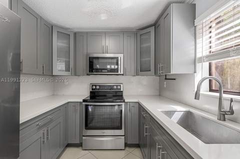 6854 NW 173rd Dr 210, Hialeah FL - photo 12 of 40