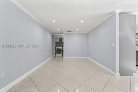 6854 NW 173rd Dr 210, Hialeah FL - photo 6 of 40