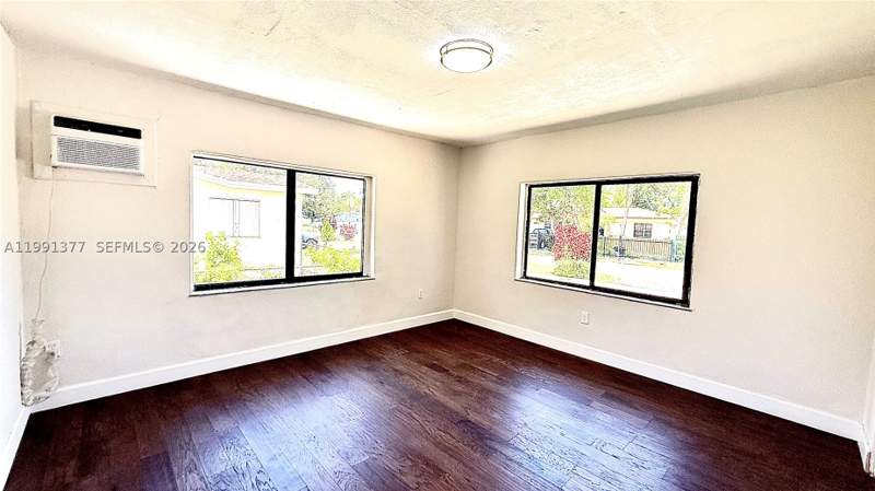 6 bedroom SingleFamilyResidence at 1352 NW 112th Ter, Avocado Estates, Miami — photo 5