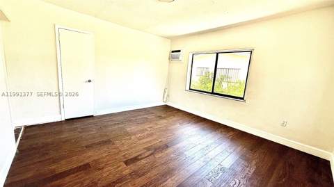 1352 NW 112th Ter, Miami FL - photo 8 of 31