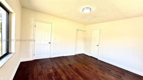 1352 NW 112th Ter, Miami FL - photo 9 of 31