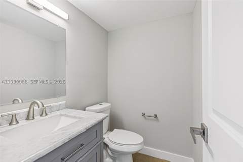 2841 NE 163rd St 605, North Miami Beach FL - photo 10 of 37