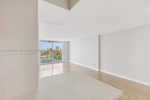 2841 NE 163rd St 605, North Miami Beach FL - photo 12 of 37