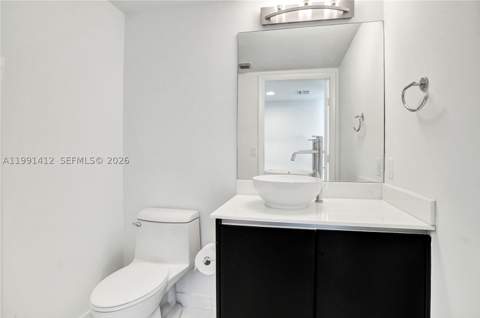 665 NE 25th St 2105, Miami FL - photo 14 of 18