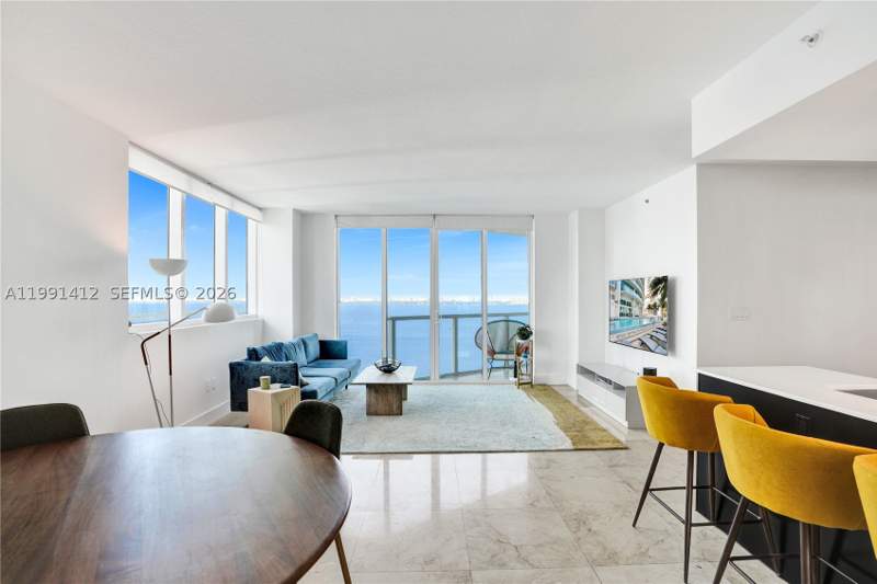2 bedroom Condominium at 665 NE 25th St 2105, Onyx On The Bay Condo, Miami — photo 2