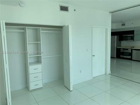 90 SW 3rd St 3610, Miami FL - photo 14 of 40