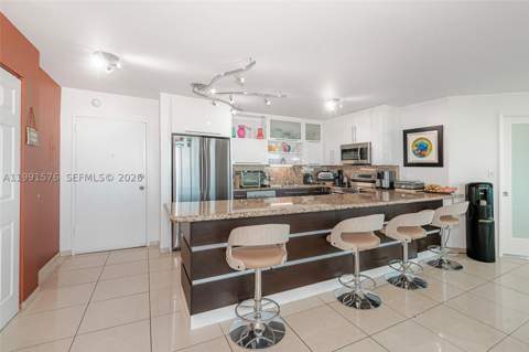 7135 Collins Ave 625, Miami Beach FL - photo 15 of 32