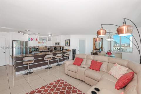 7135 Collins Ave 625, Miami Beach FL - photo 8 of 32