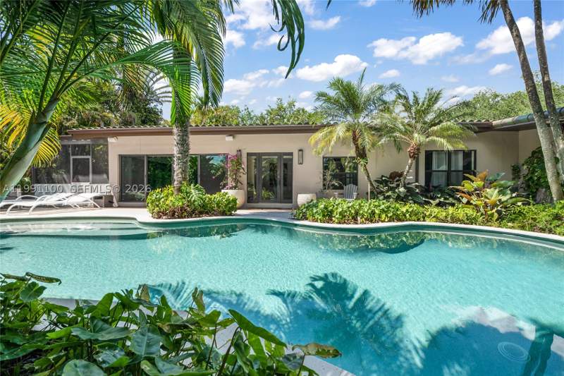 3 bedroom SingleFamilyResidence at 3620 Battersea Rd, Pinecrest Manor 1st Addn, Miami — photo 2