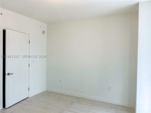 77 SE 5th St. 3614, Miami FL - photo 12 of 44