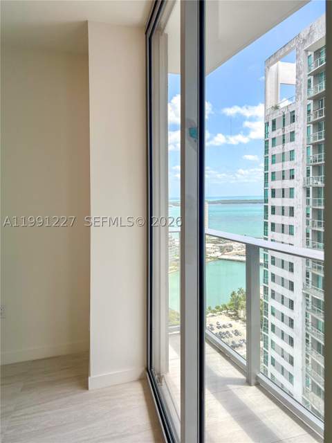 77 SE 5th St. 3614, Miami FL - photo 14 of 44