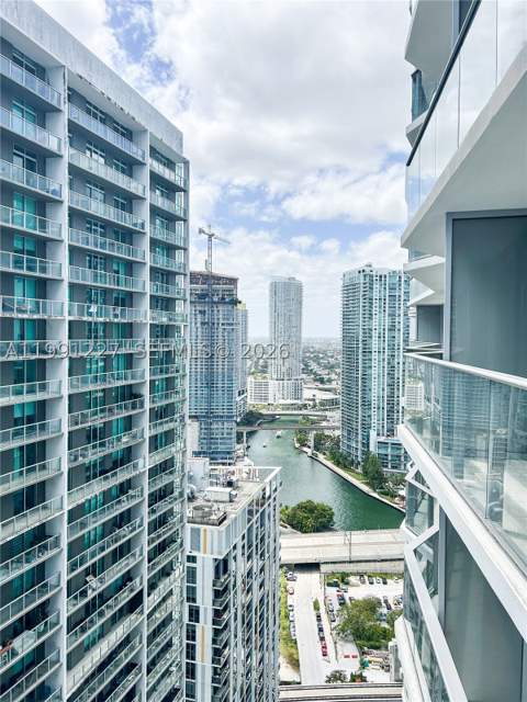 77 SE 5th St. 3614, Miami FL - photo 18 of 44