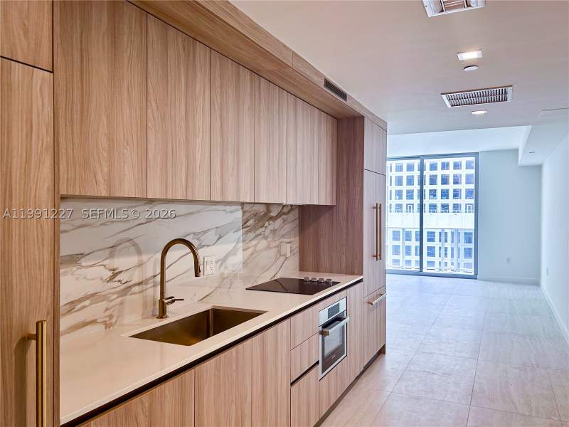 1 bedroom Condominium at 77 SE 5th St. 3614, Brickell Point, Miami — photo 3
