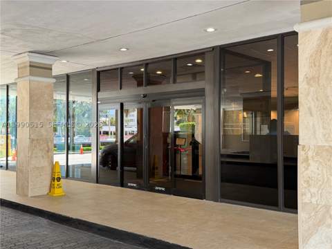 400 Kings Point Dr 604, Sunny Isles Beach FL - photo 11 of 22